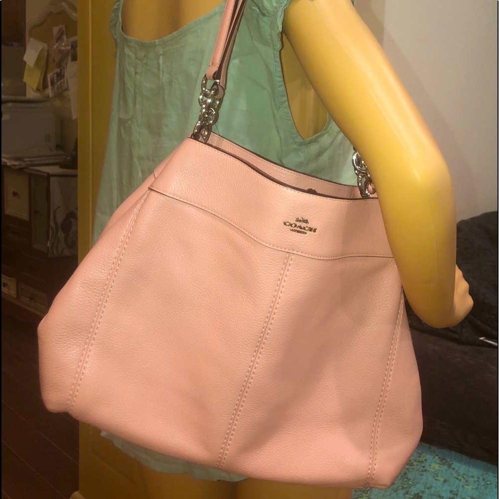 Coach hand bag purse